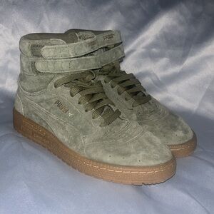 Puma Sky II High Tops Contact Sneakers Olive Green Suede Leather Women’s Size 6
